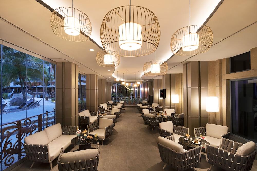 Resorts World Sentosa - Hotel Singapur Exterior foto The interior of the lounge